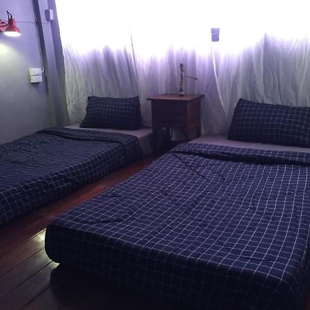 Hong Hostel Бангкок Екстер'єр фото