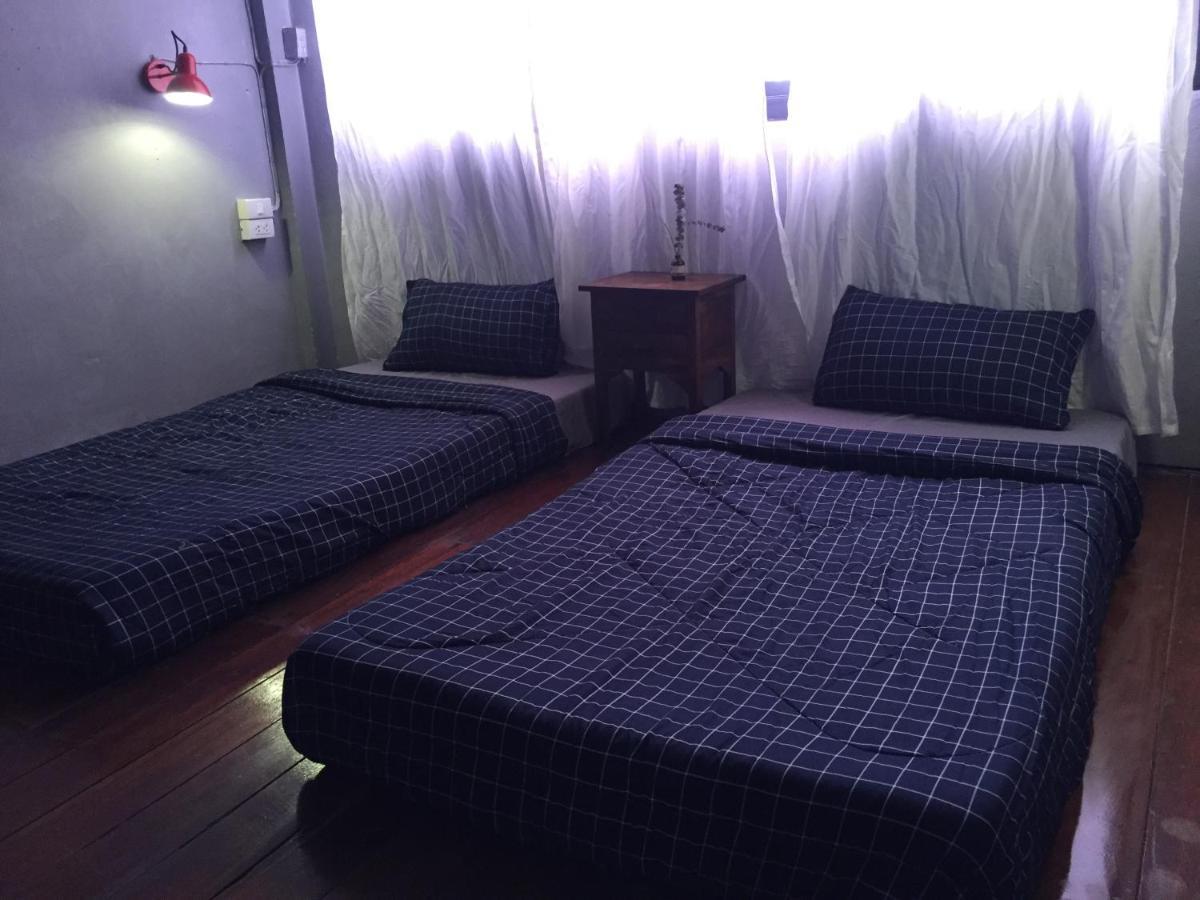 Hong Hostel Бангкок Екстер'єр фото